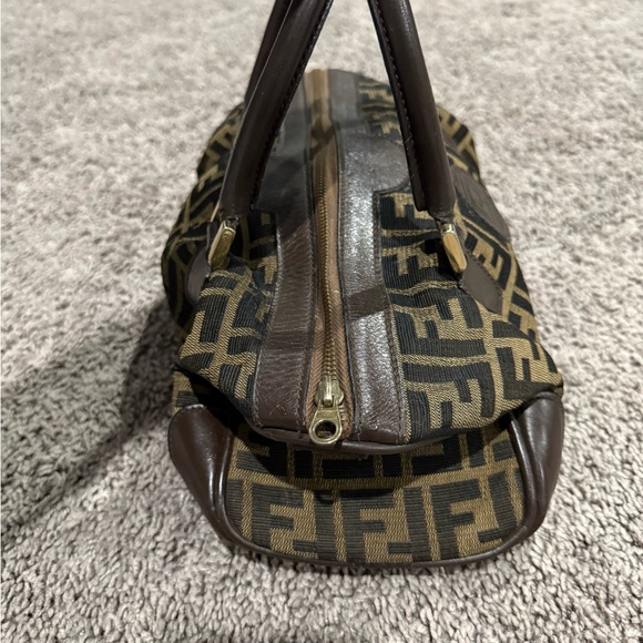 Preloved Fendi Zucca Boston Canvas Bag in Brown and Tan - Picture 4 of 8